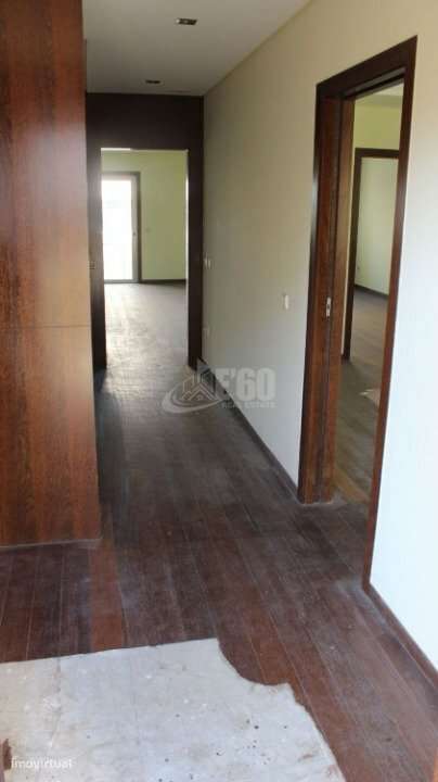 EXCELENTE MORADIA T4-5