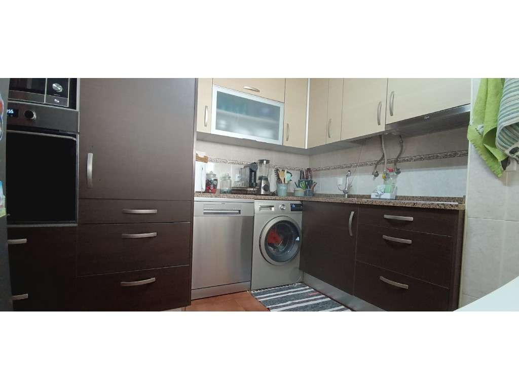 Apartamento T2 Costa Caparica - Totalmente Renovado-24