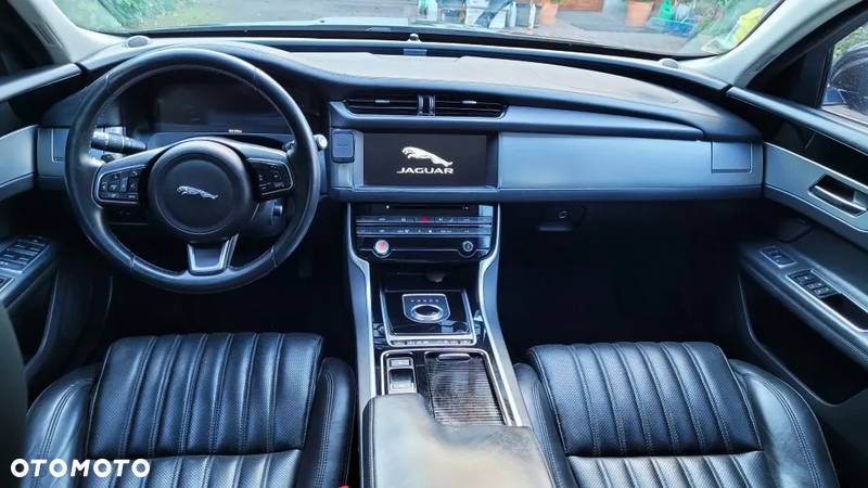 Jaguar XF 2.0 i4D AWD Portfolio - 13