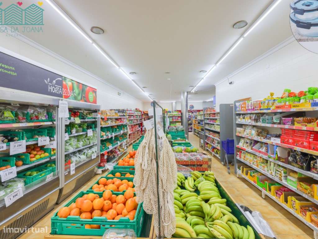 Supermercado em funcionamento em Aveiro - Grande imagem: 1/32