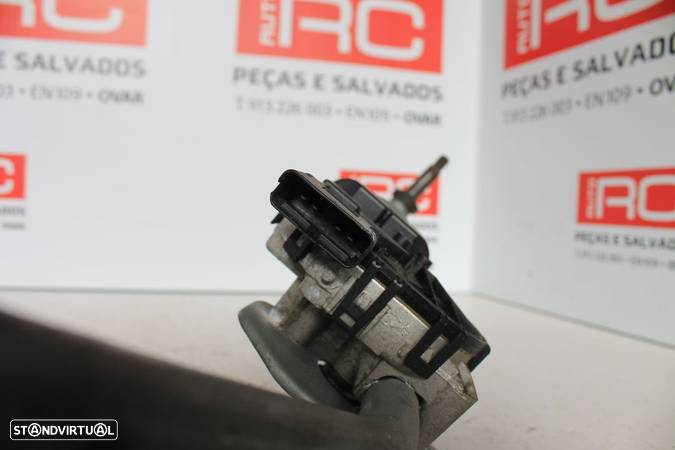 Limpa Para Brisas Peugeot 208 de 2013 - 3