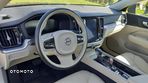 Volvo S60 T5 Momentum Pro - 11