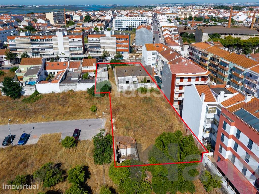 Lote para construção com 1850 m2 no centro do Montijo - Grande imagem: 5/28