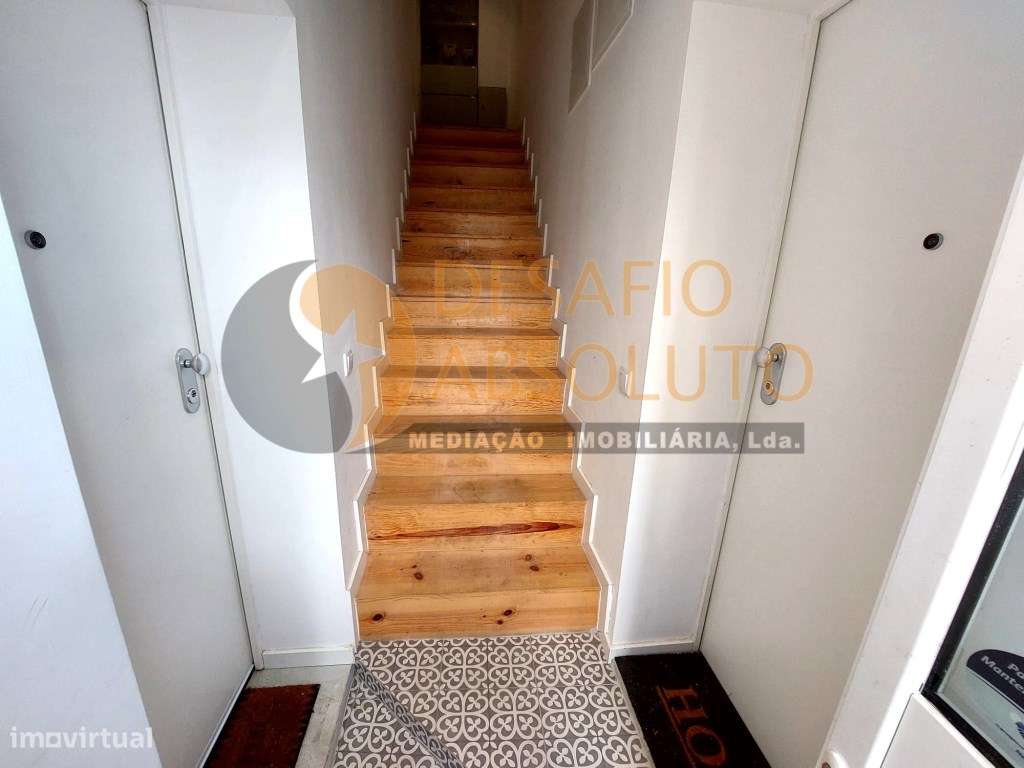 Apartamento T2 Remodelado. Barreiro-21