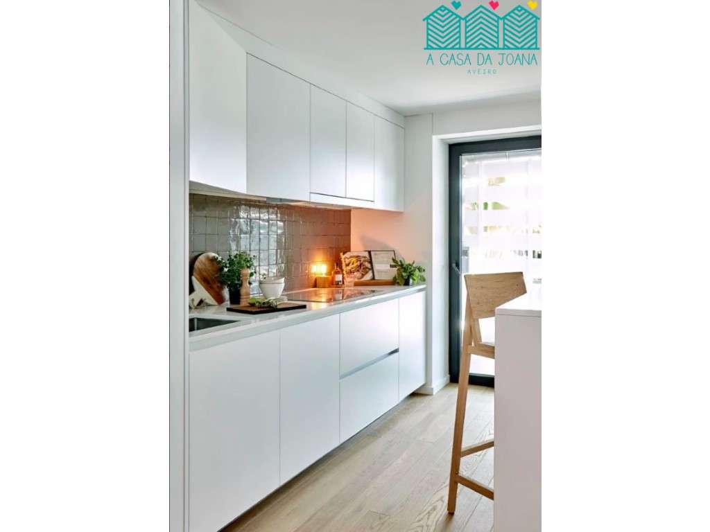 Apartamento T1 com Lugar de Garagem na Praia da Barra - Grande imagem: 4/23