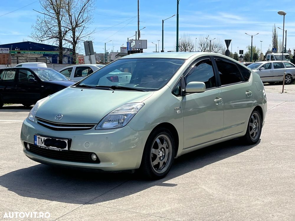 Second hand Toyota Prius - 5 290 EUR, 205 000 km, 2007 - autovit.ro