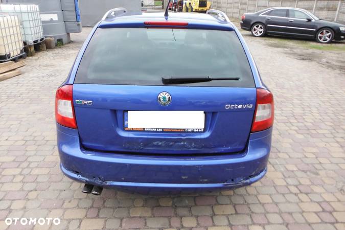 Skoda Octavia Combi 2.0 TDI CR DPF RS - 6