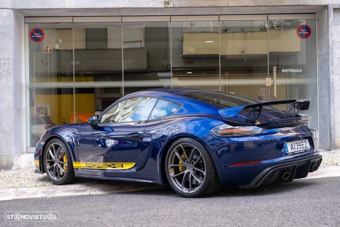 Porsche 718 Cayman GT4 PDK - 6