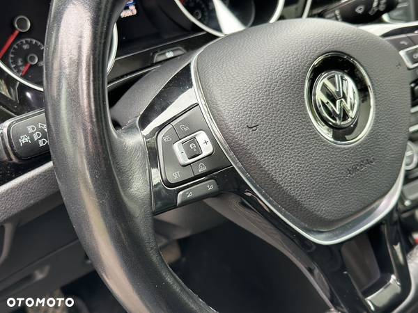 Volkswagen Touran 2.0 TDI BMT Highline - 20