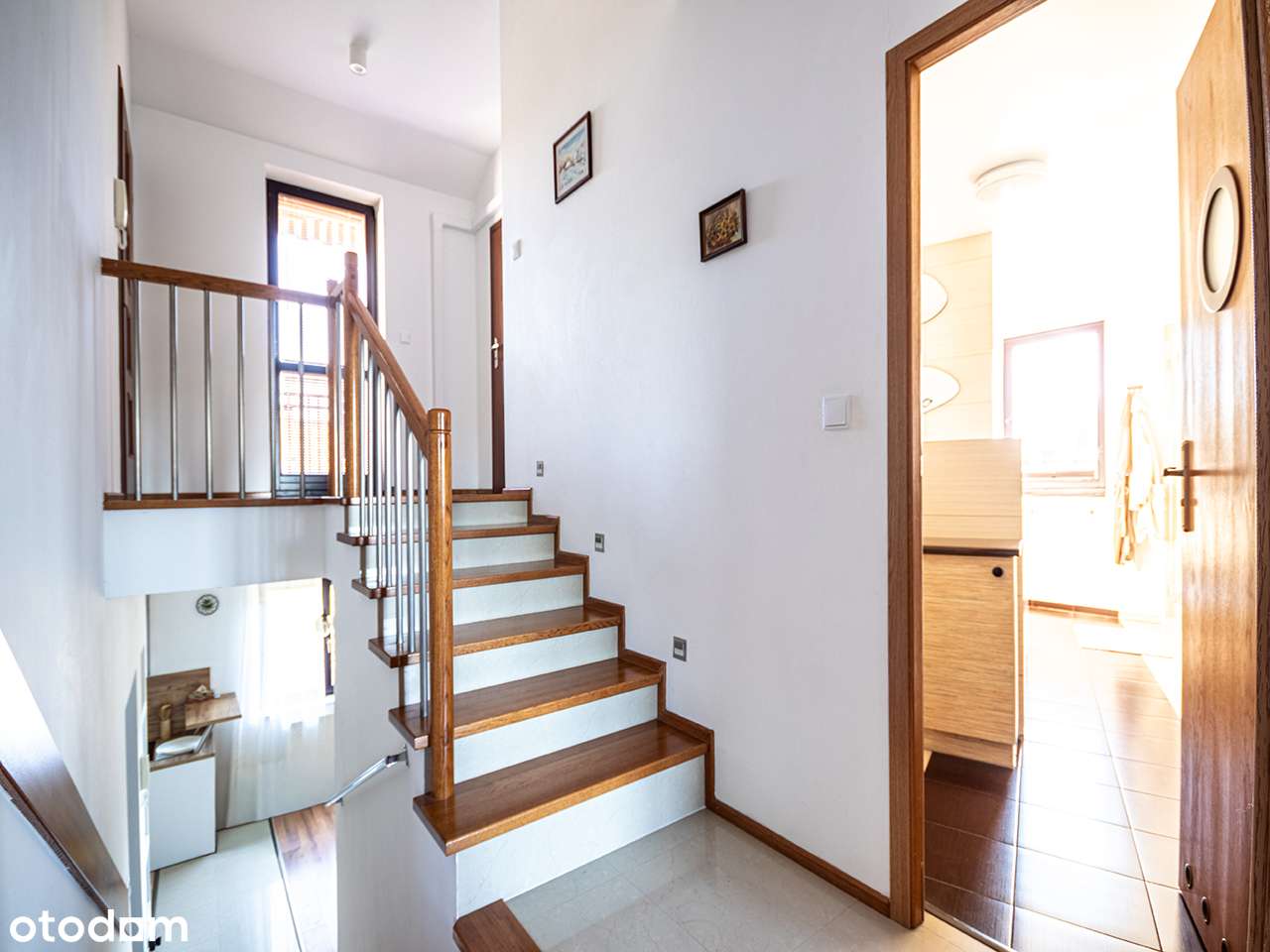 Dwupoziomowe, mieszkanie z tarasem, kominkiem i garażem - Józefosław !-8