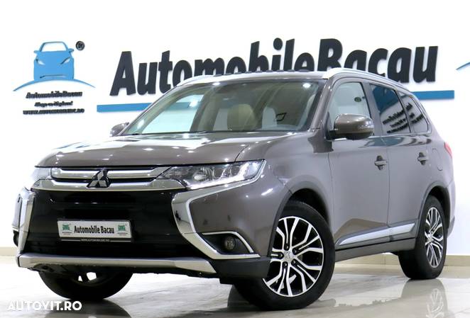 Mitsubishi Outlander - 2