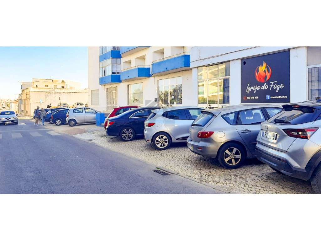Espaço Comercial para venda no Centro de Portimão - Grande imagem: 3/9