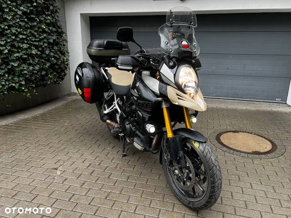 Suzuki V-STROM - 16