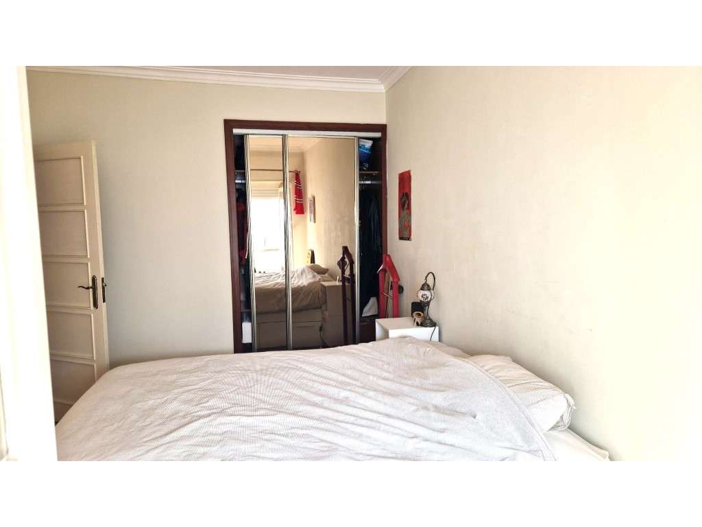 T1 em Santa Engrácia - São Vicente - Apartamento com Parqueamento e...-12