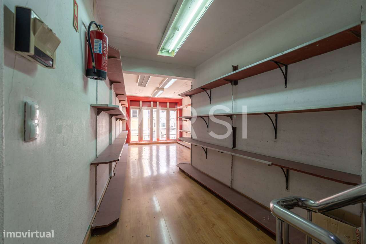 Prédio em plena baixa da cidade - centro Coimbra-14