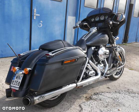 Harley-Davidson Touring Street Glide - 8