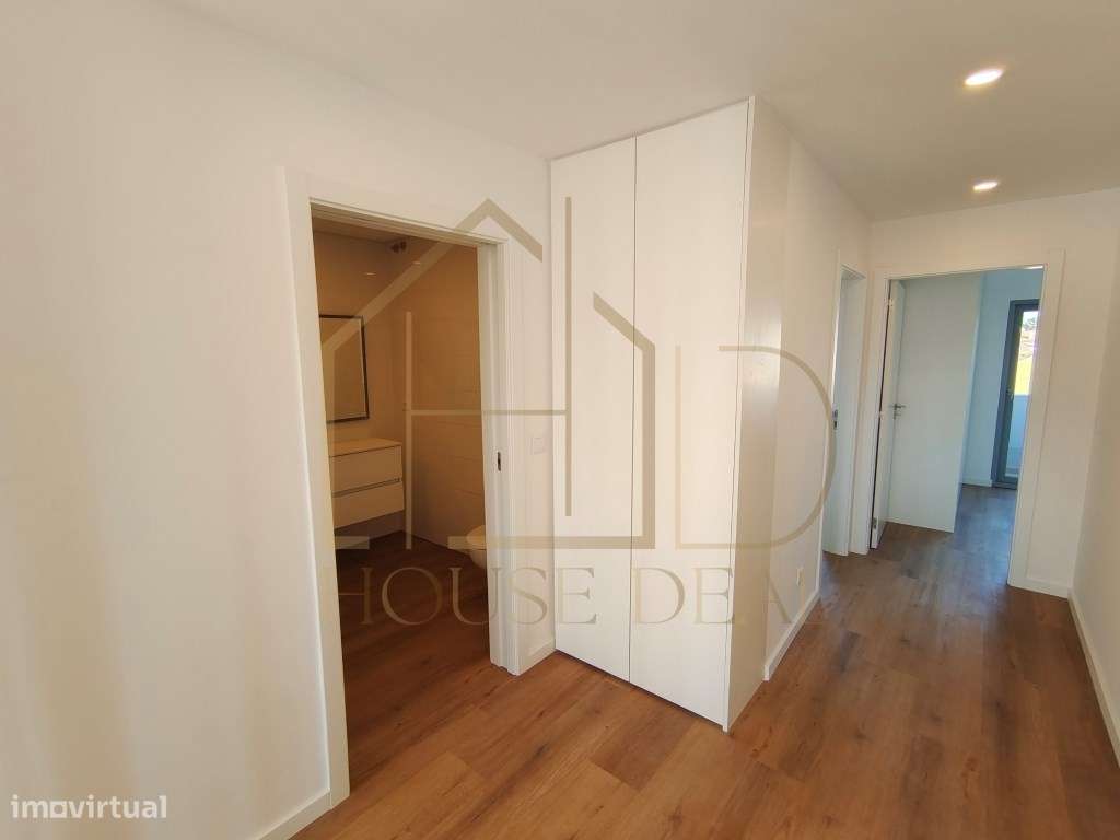 MODERNO Apartamento Duplex T3. Quinta do Conde-25