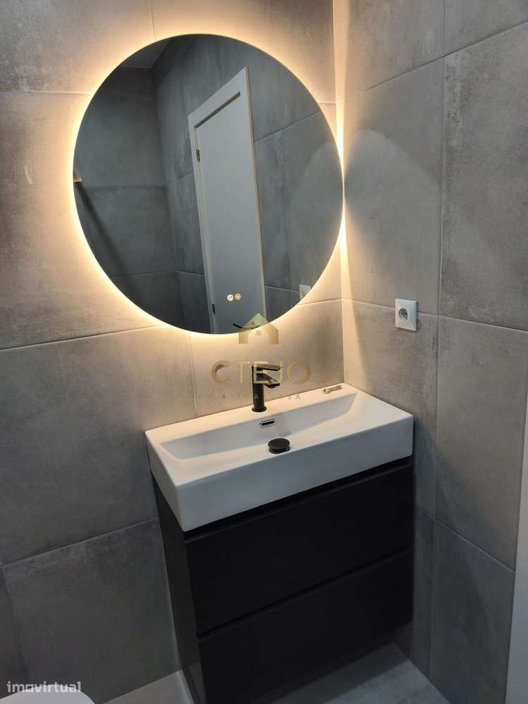 Apartamento T3 totalmente remodelado-21