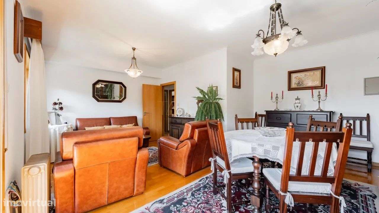 Apartamento T3 em Penafiel (2 Frações: T2+T1)-12