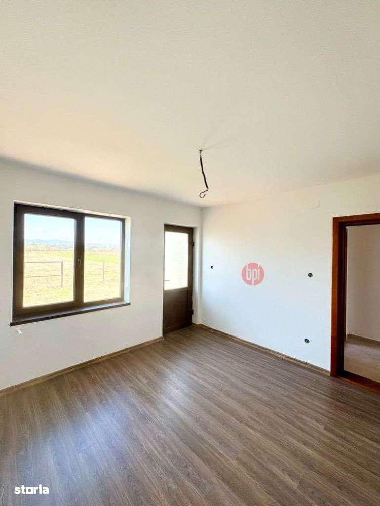 SE VINDE CASA Noua, in Boroaia, intre Tg.Neamt si Falticeni-9