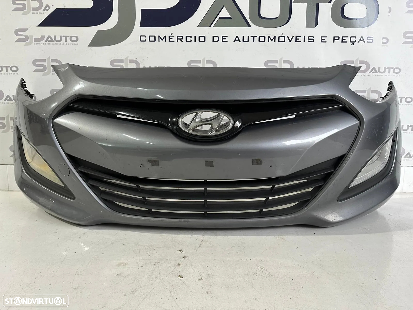 Frente Completa - Hyundai i30 II (2015) - 2