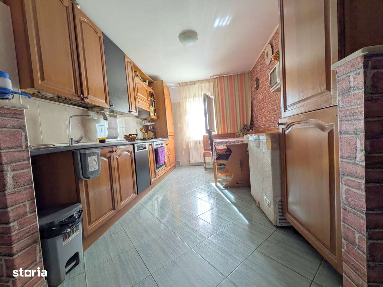 Nord - Parc, Apartament 3 camere decomandat, etaj 2/4, bloc 1984-1