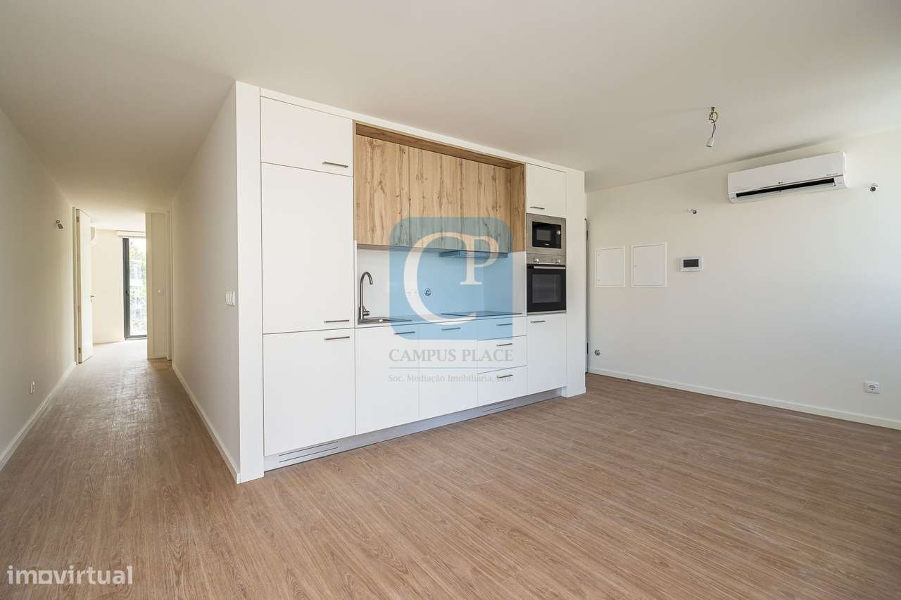 Apartamento T1Kit novo, em frente ao Hospital São João - Grande imagem: 3/17