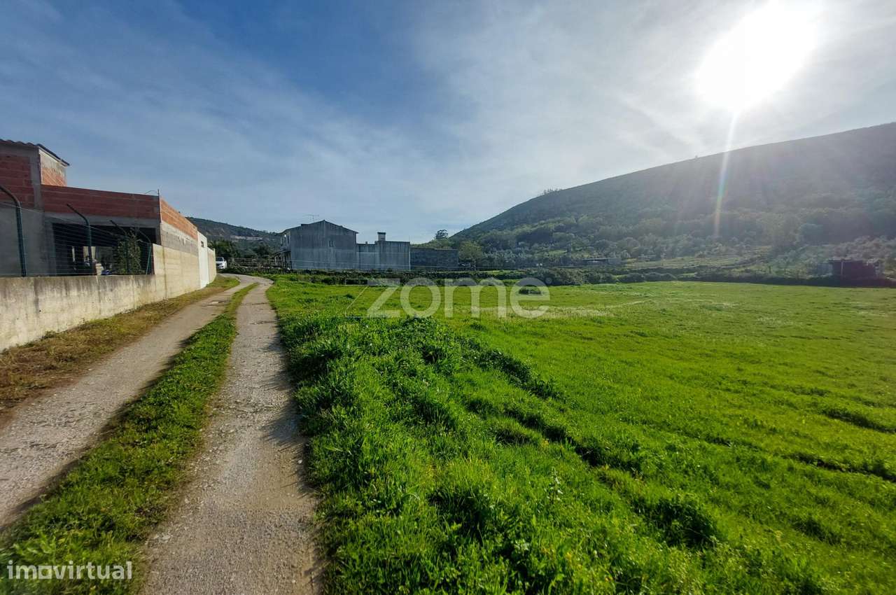 Terreno para construção a 2 minutos de Porto de Mós - Grande imagem: 4/22