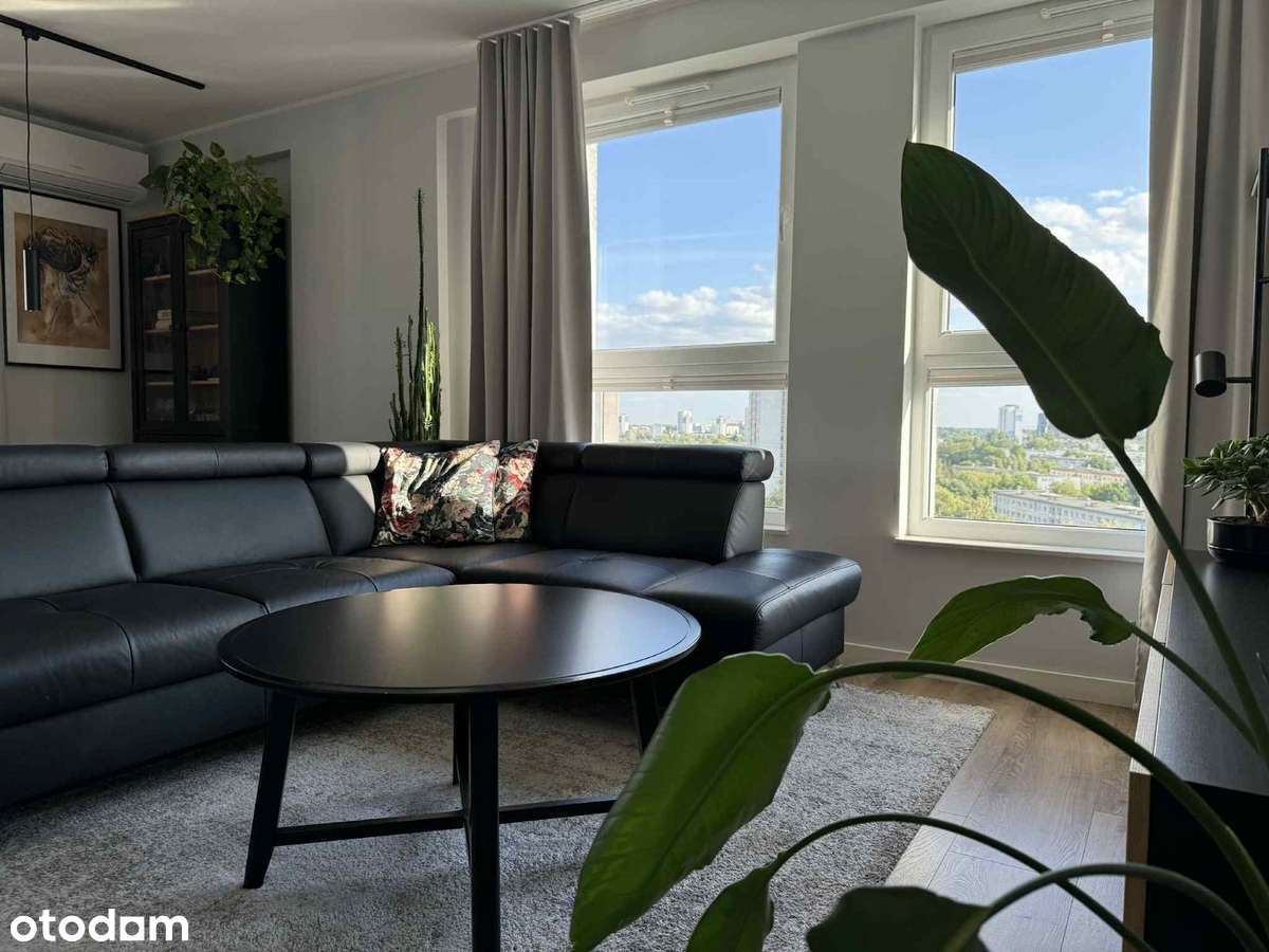 Tarasy Warty, 3-pokojowe mieszkanie z dwoma loggiami i dwoma garażami!