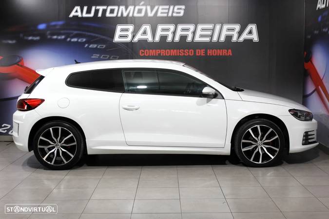 VW Scirocco 2.0 TDI Sport DSG - 14