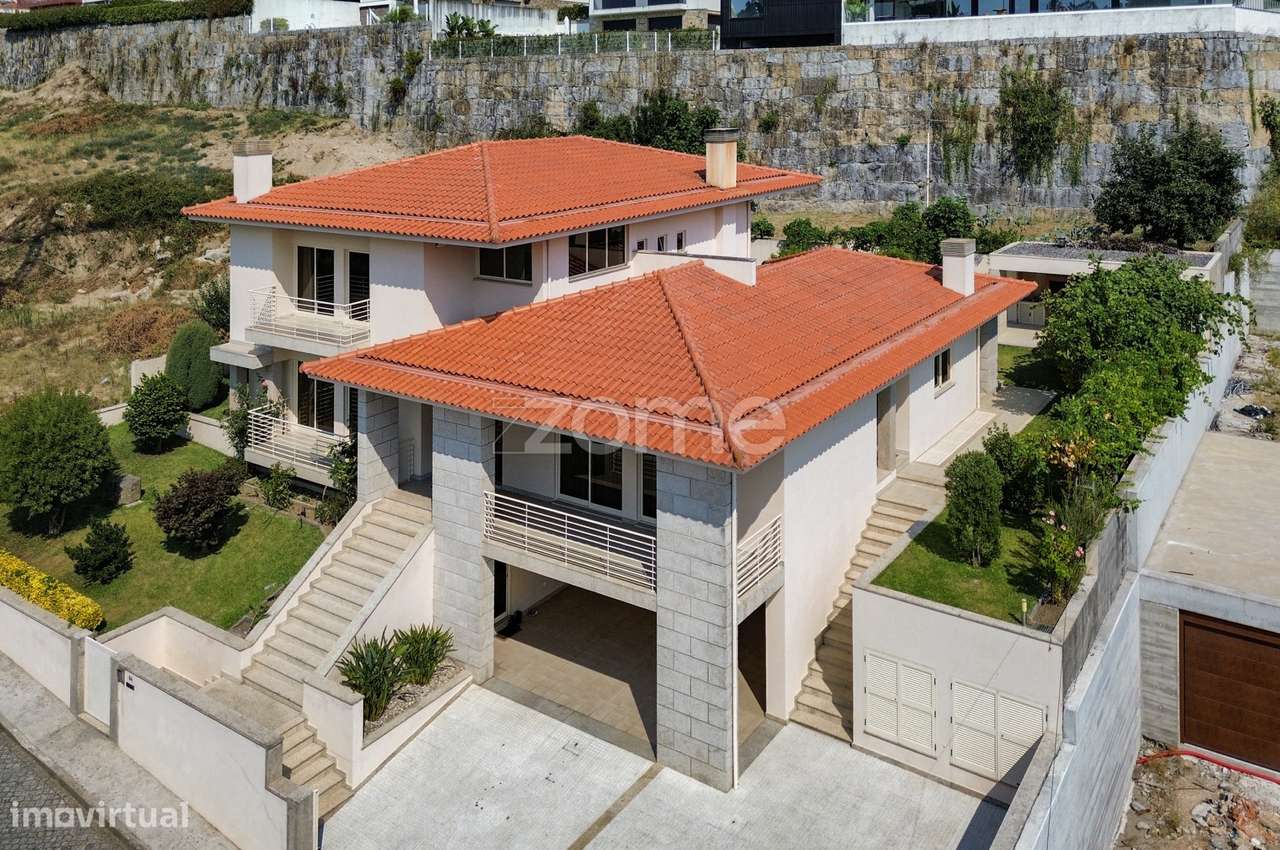 Moradia Individual T5 em Este S. Pedro – Braga! - Grande imagem: 4/60