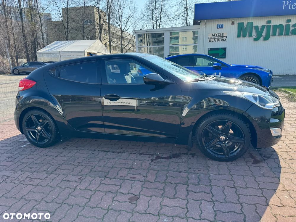 Hyundai Veloster