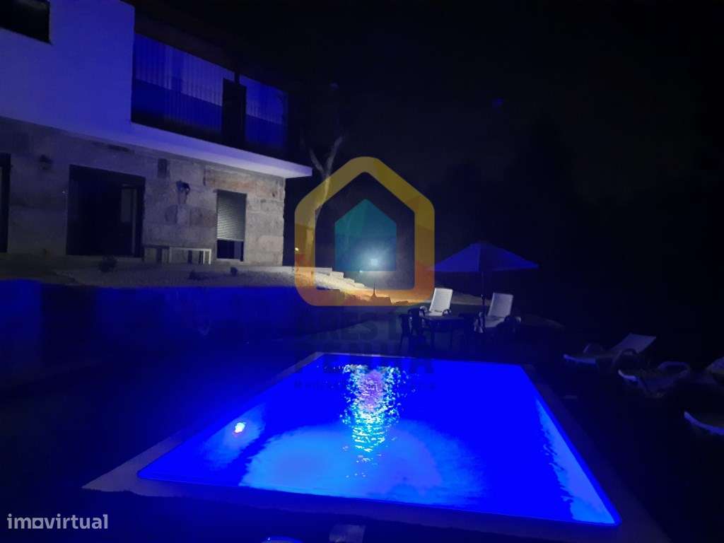 Moradia V4 Para Venda - Grande imagem: 3/24