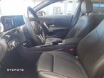 Mercedes-Benz CLA 180 Progressive 7G-DCT - 11