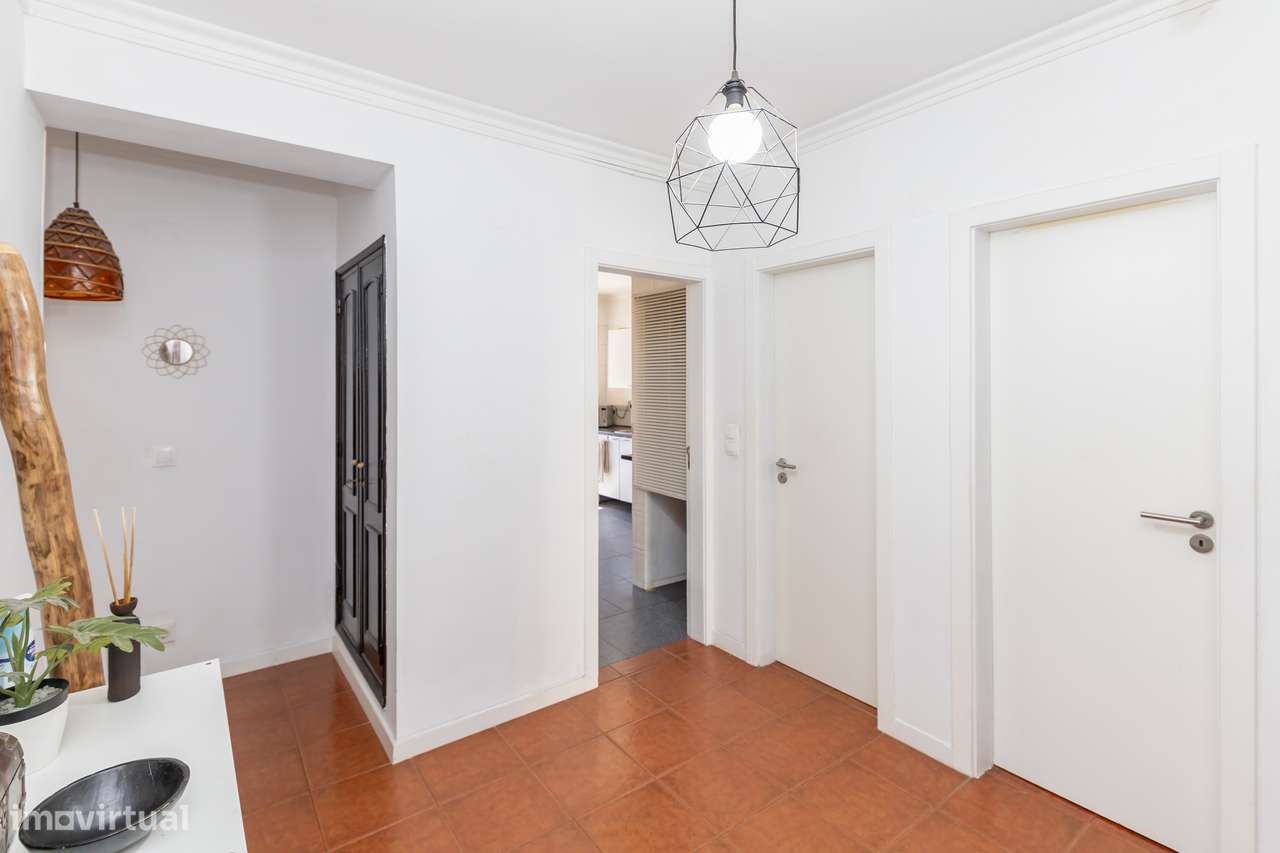 Apartamento T3 em zona central da Quinta do Conde-25