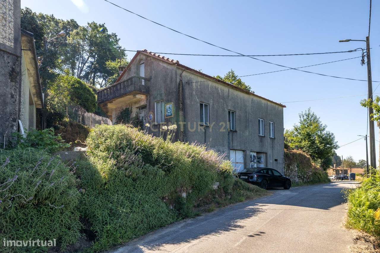 Moradia para Reabilitação com Terreno +1.000 m² | Vista sobre a Ria de-9