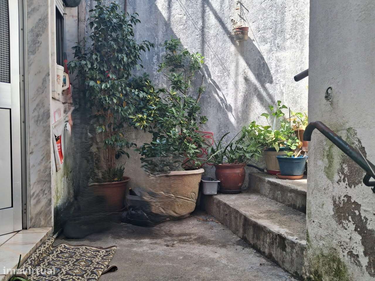 Moradia T2 com terraço e cave em Torres Novas-9