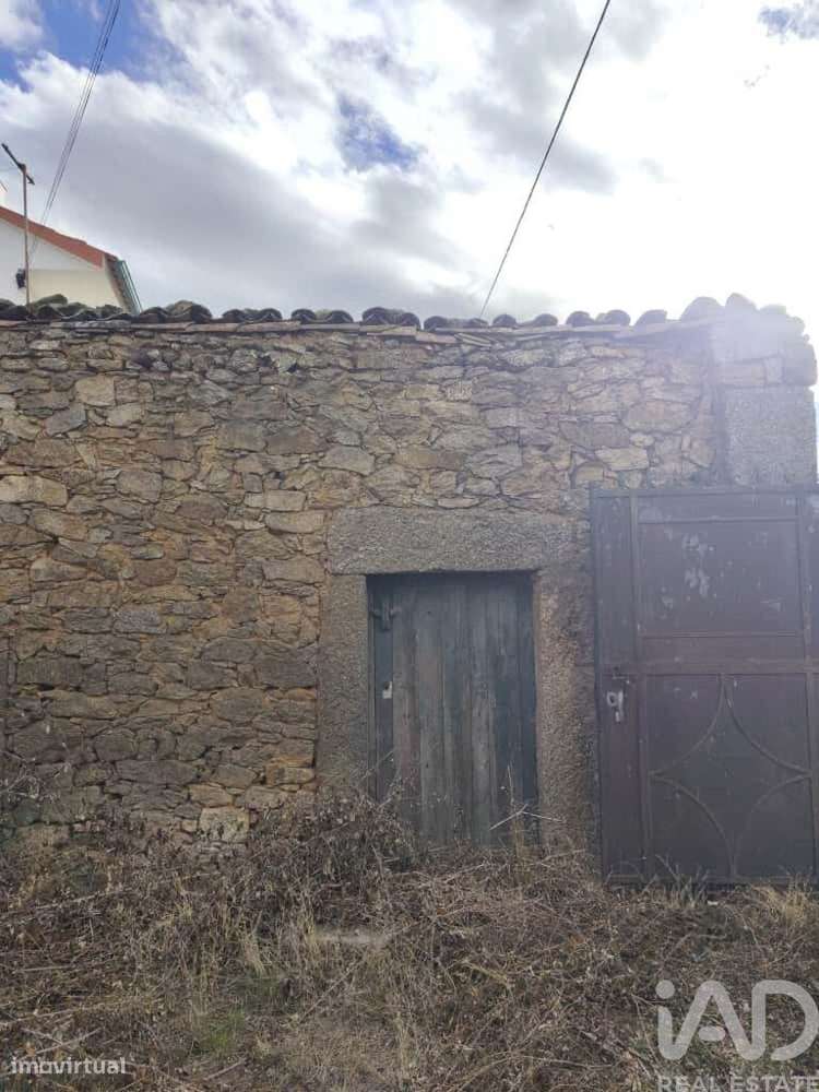 Casa de aldeia T2 em Aldeia Velha de 135,00 m2 - Grande imagem: 5/24