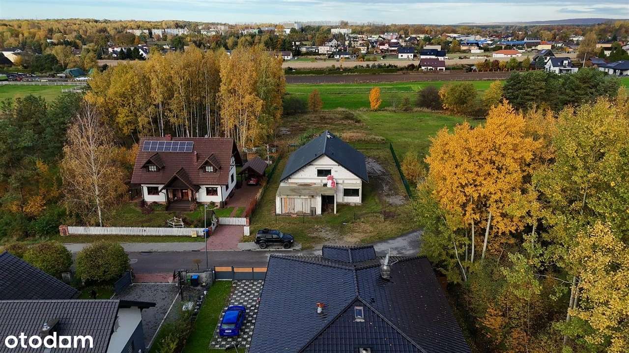 DOM Wolnostojący W Cudownej Lokalizacji!-18