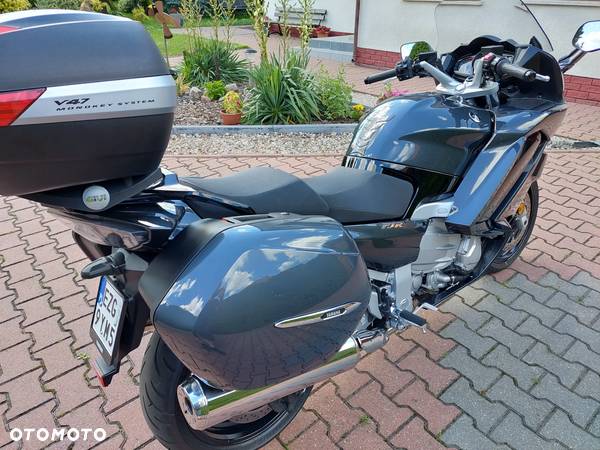 Yamaha FJR - 14