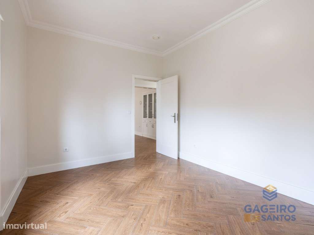 Moradia T2 com Jardim e Churrasqueira a 5 Minutos da Praia-32