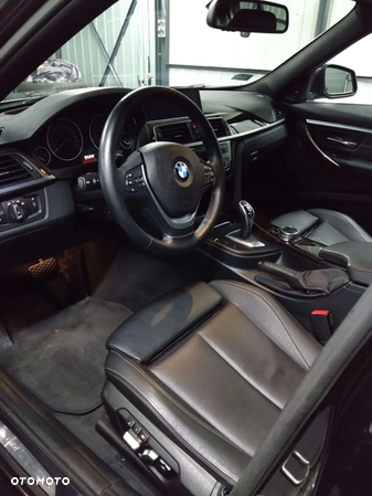 BMW Seria 3 328i xDrive Luxury Line - 4