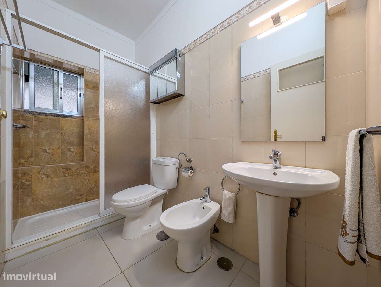 Apartamento T1 no Barreiro com boa localização-11