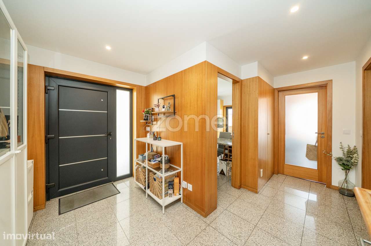 Moradia T4 Geminada, em Gualtar, Braga. - Grande imagem: 4/57