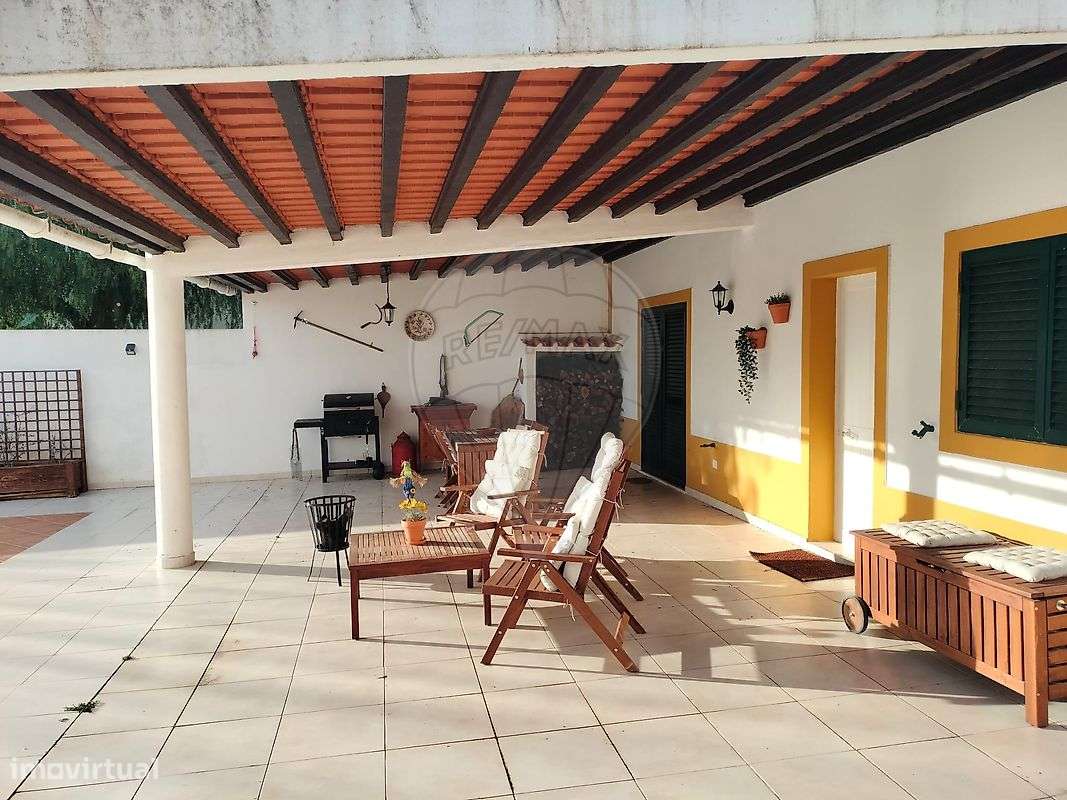 Moradia T5 para venda-26