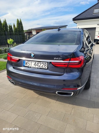 BMW Seria 7 740Li - 6