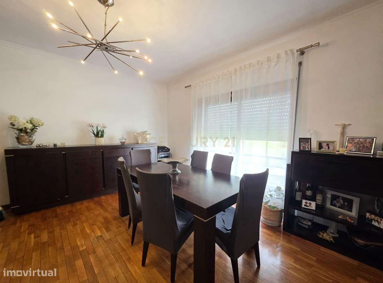 Apartamento T3 no Centro de Paredes – Espaço, Conforto e Localização P-14