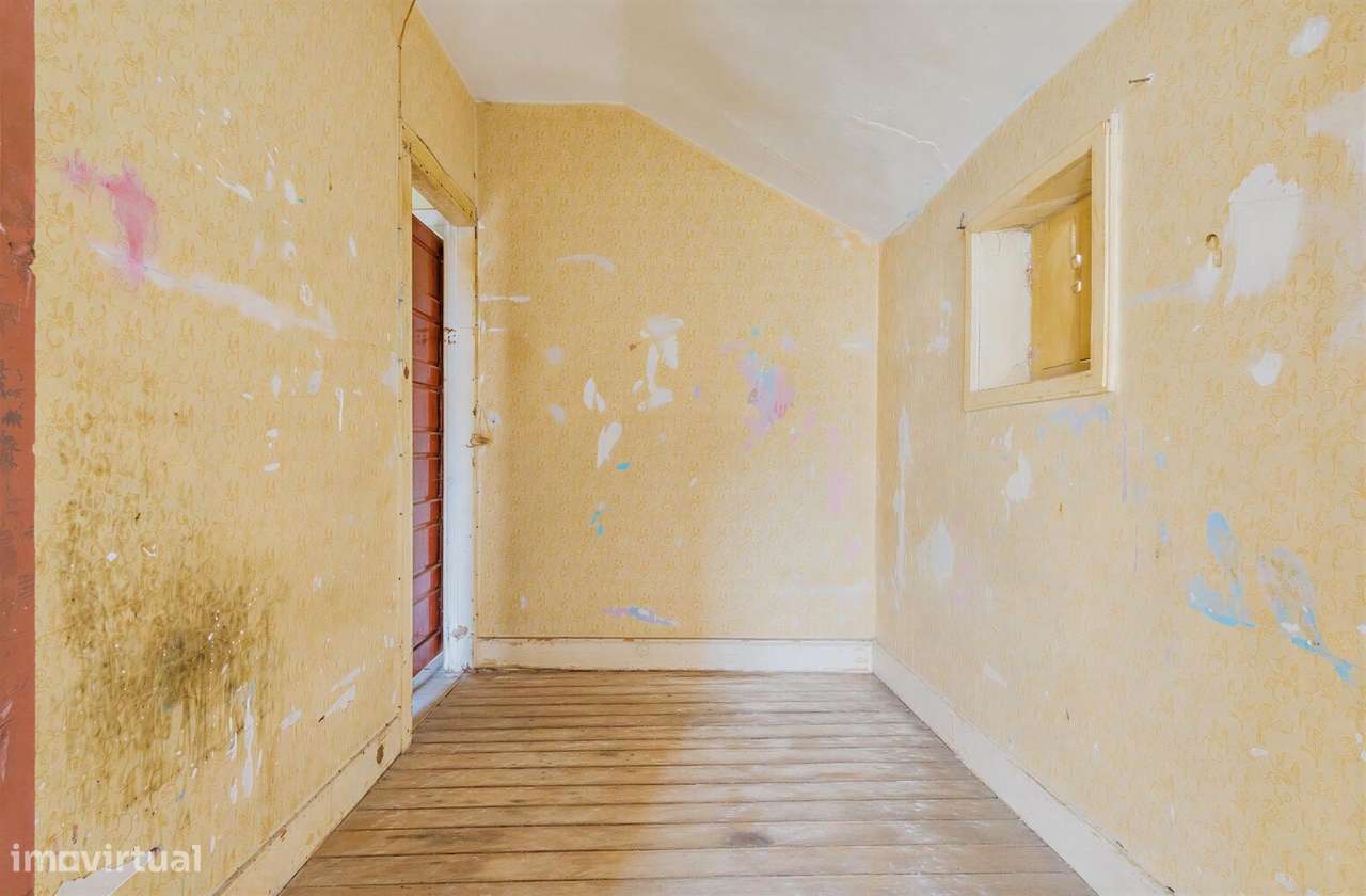 Casa Bifamiliar na Senhora da Hora | 185 m2 | Terreno com Cerca de...-7