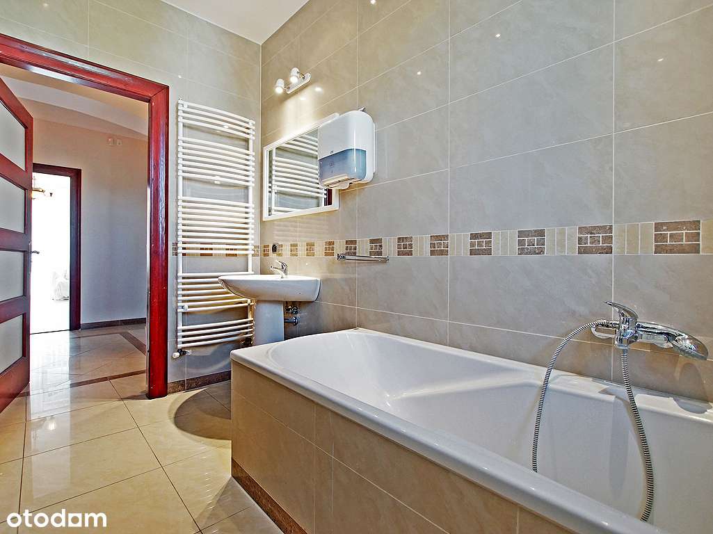 Gdynia Centrum/ 3 przestronne pokoje/ 2 balkony-10