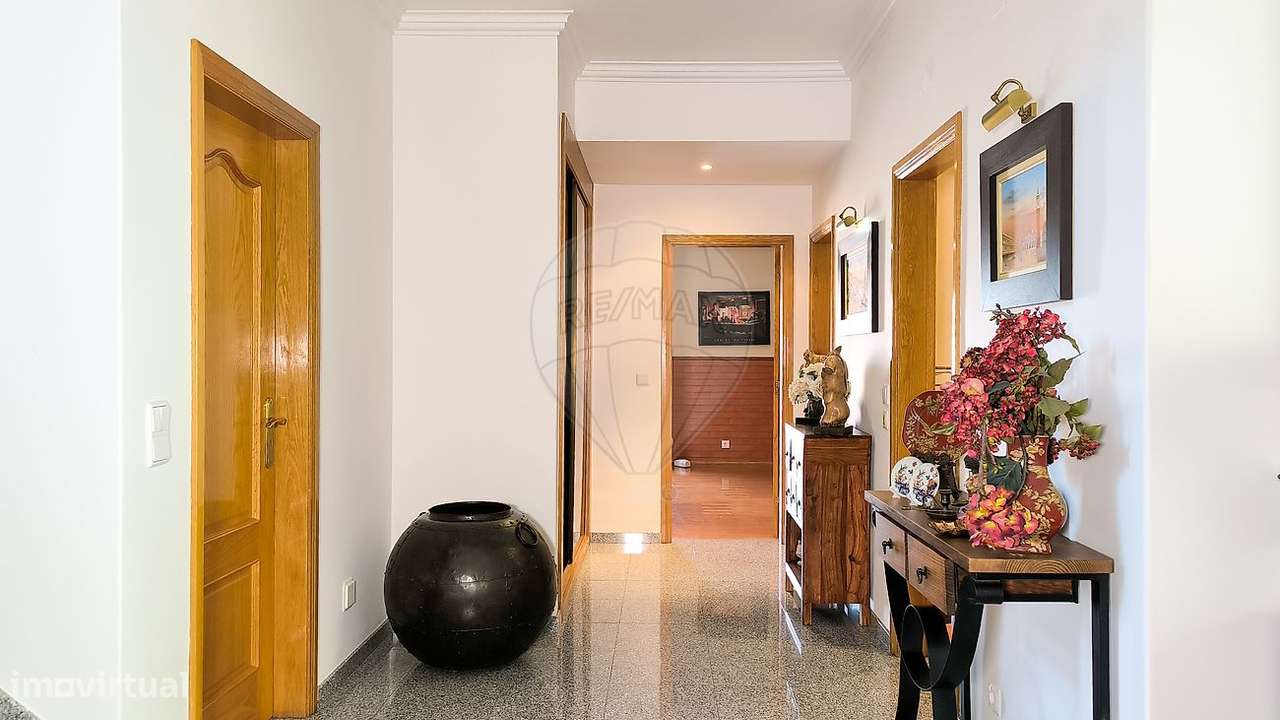 Moradia T5 para venda-3